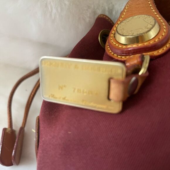 Vintage Dooney&Bourke.Burgundy canvas with brown leather drawstring buck… - Picture 15 of 16